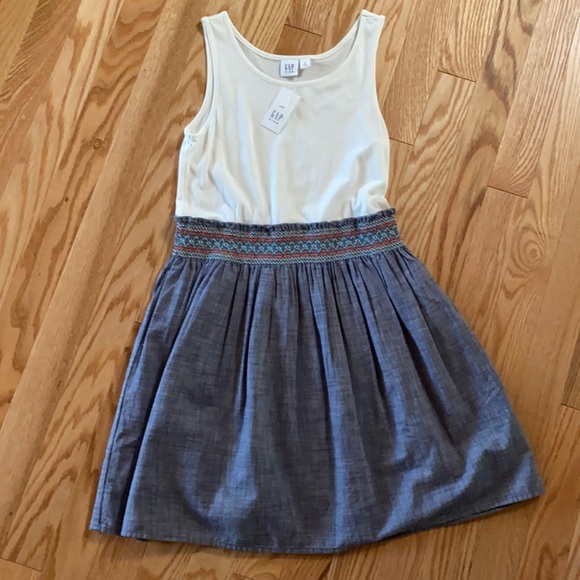 *NWT* Gap Dress - Girls size M